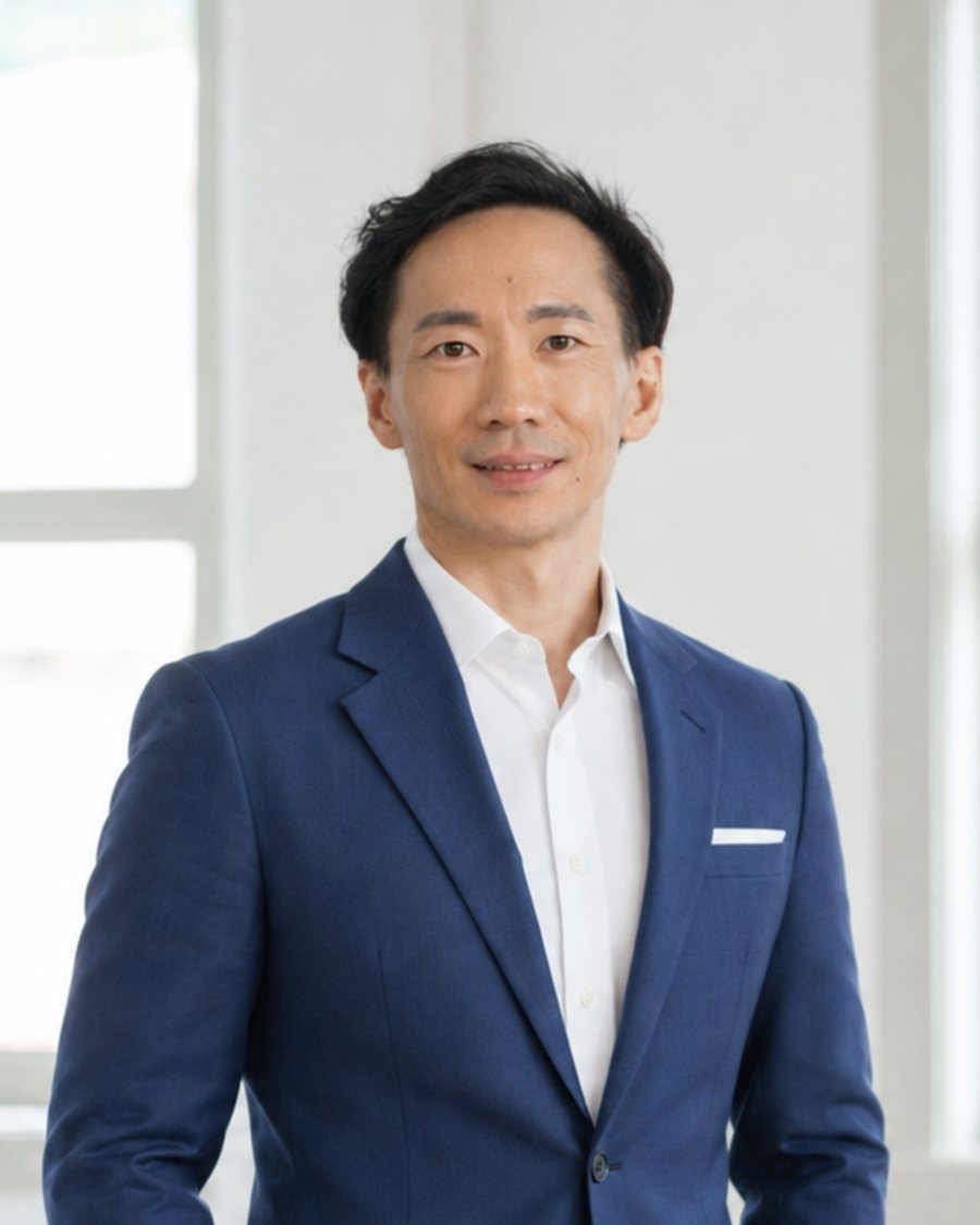 Nicholas Lee